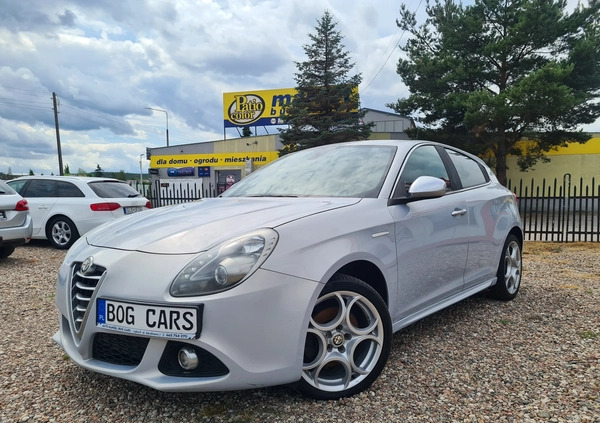 Alfa Romeo Giulietta cena 29900 przebieg: 252953, rok produkcji 2015 z Recz małe 232
